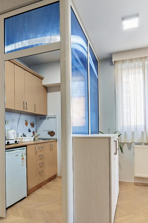 Cubic Central Lux Ni 외부 사진